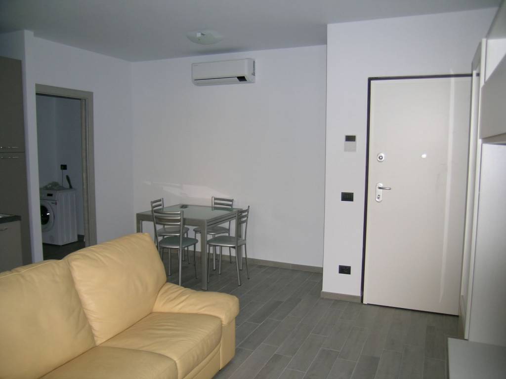 Appartamento a Novara in Via Augusto Righi - Foto 5