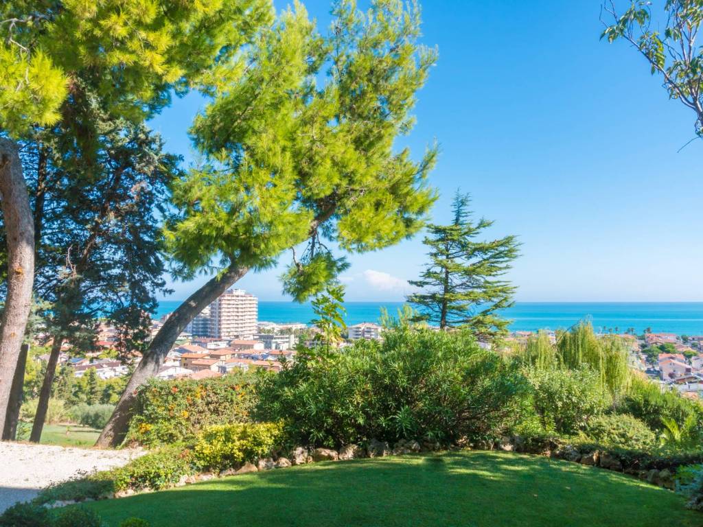 Villa a Roseto degli abruzzi in Via Tronto, 12 - Foto 3