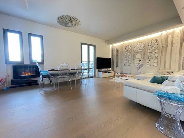 Attico / mansarda a Riccione in Viale Vincenzo Bellini, 10 - Foto 2