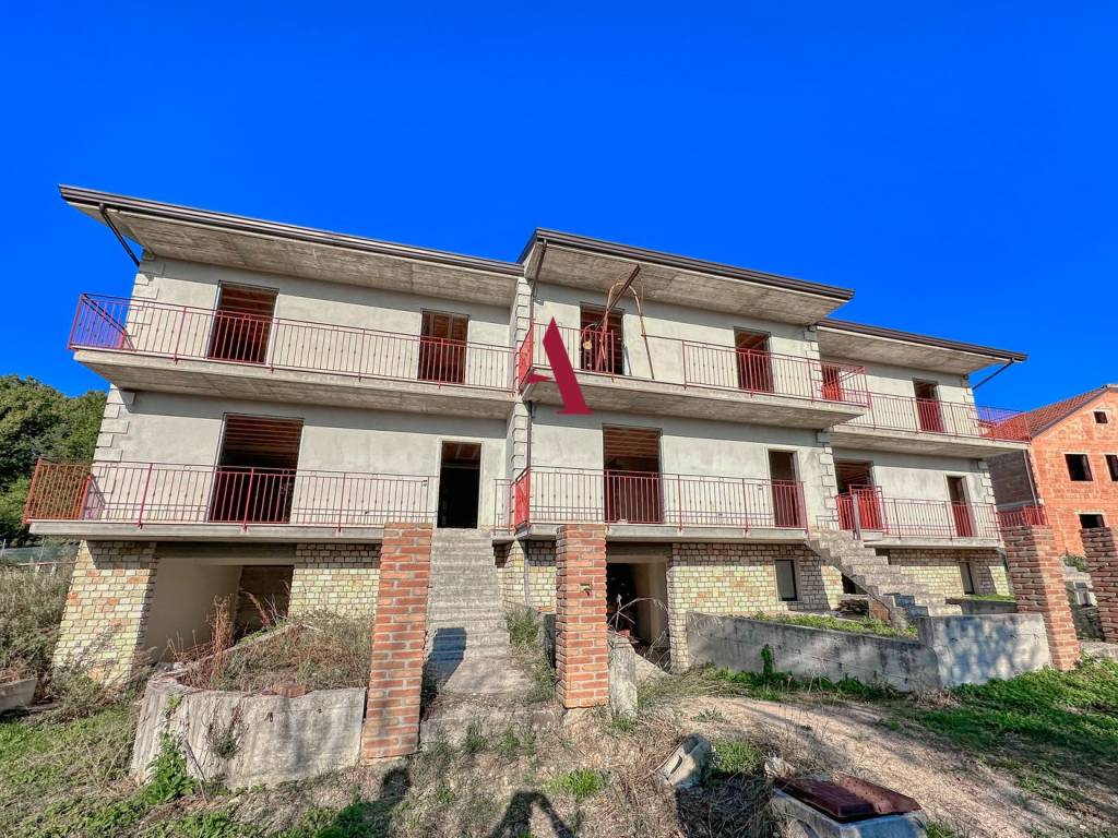 Villetta a schiera a Santo stefano del sole in SP17 - Foto 2