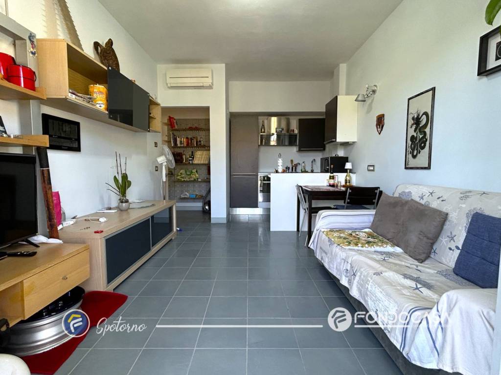 Appartamento a Spotorno in Via Venezia - Foto 3