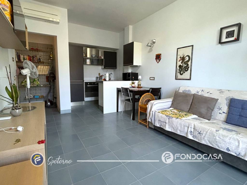 Appartamento a Spotorno in Via Venezia - Foto 4