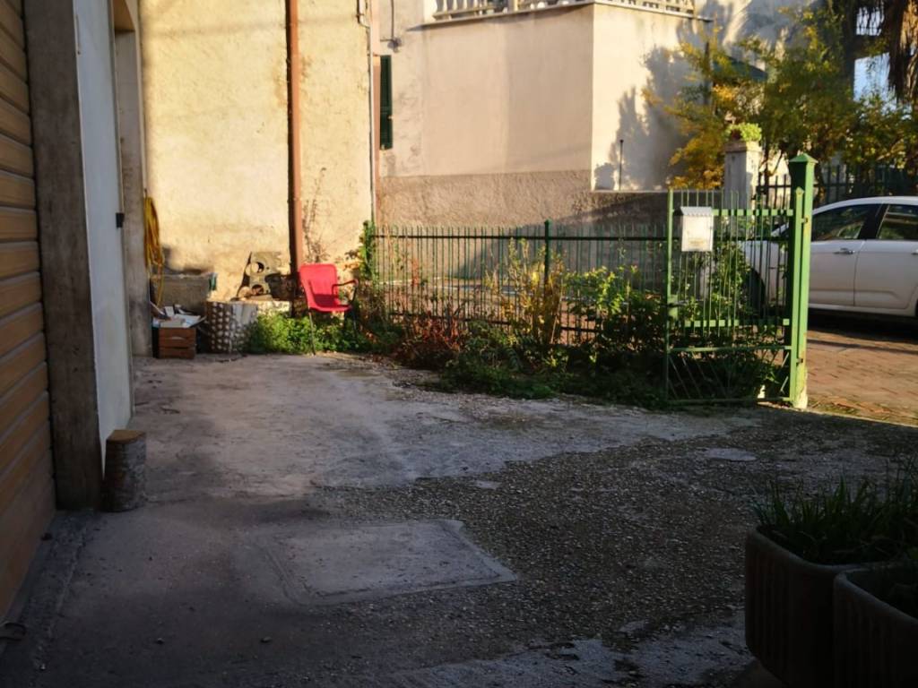 Palazzo / stabile a Colli del tronto - Foto 4