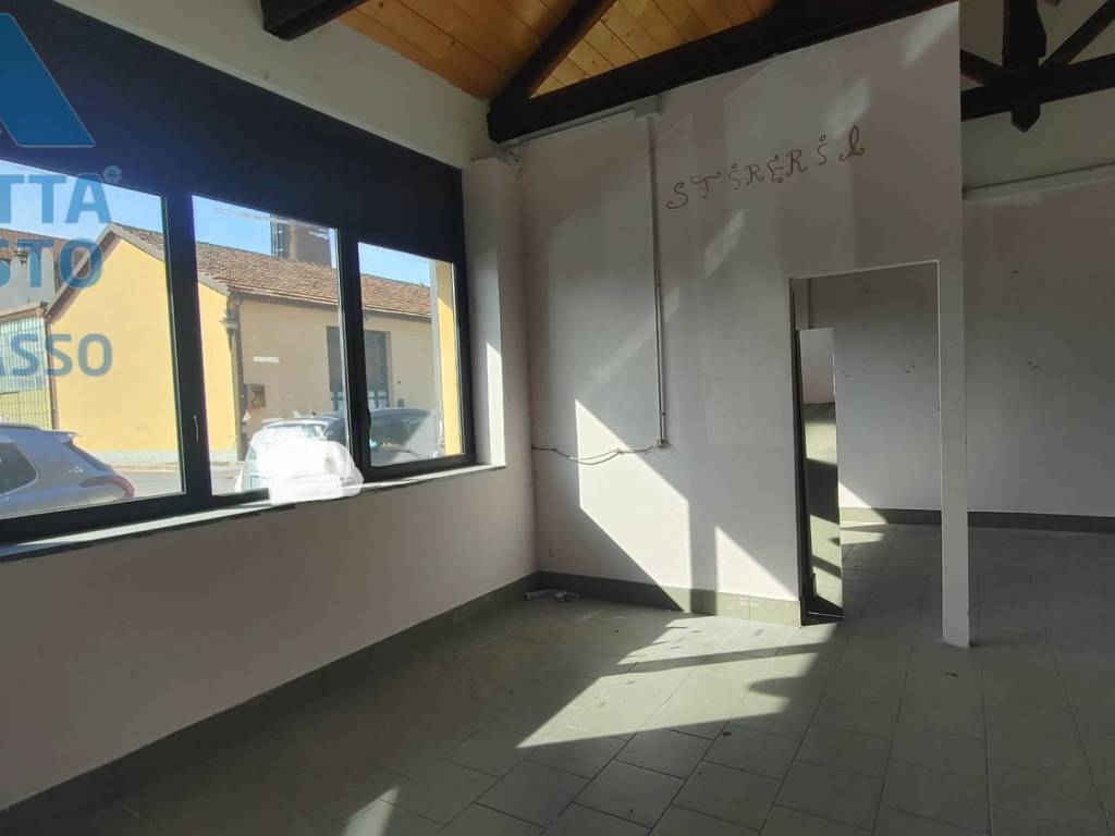 Immobile a Chivasso in PIAZZA LUCIO LIBERTINI - Foto 4