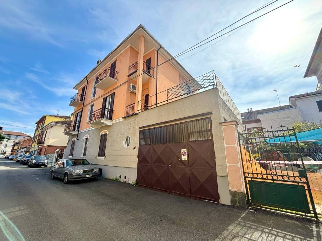 Palazzo / stabile a Alessandria in VIA ARIOSTO, 18 - Foto 4