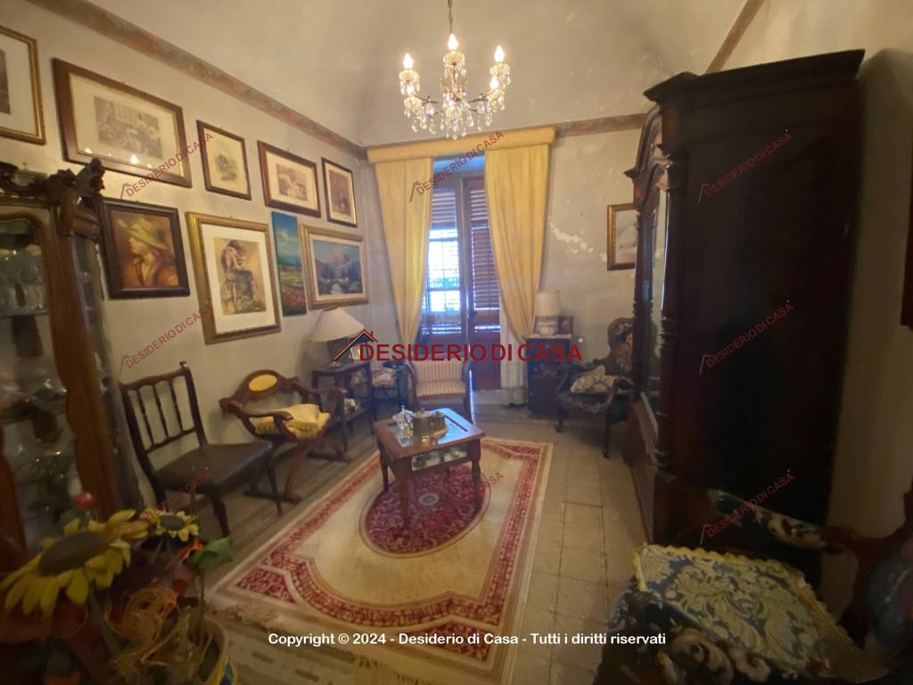 Appartamento a Piana degli albanesi in Piazza Vittorio Emanuele, 4 - Foto 3