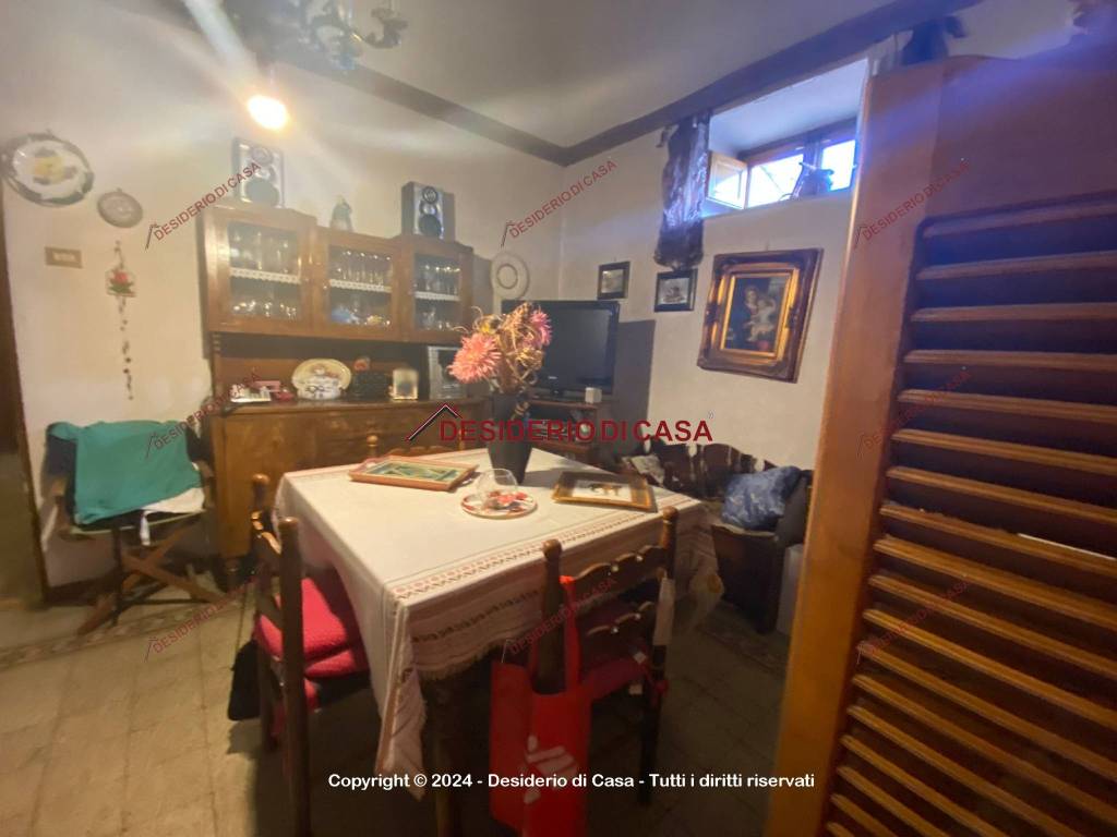 Appartamento a Piana degli albanesi in Piazza Vittorio Emanuele, 4 - Foto 4