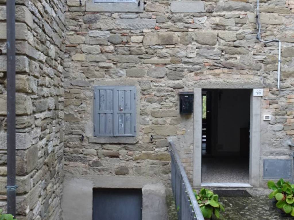 Casa indipendente a Poppi in Via della Porta - Foto 2