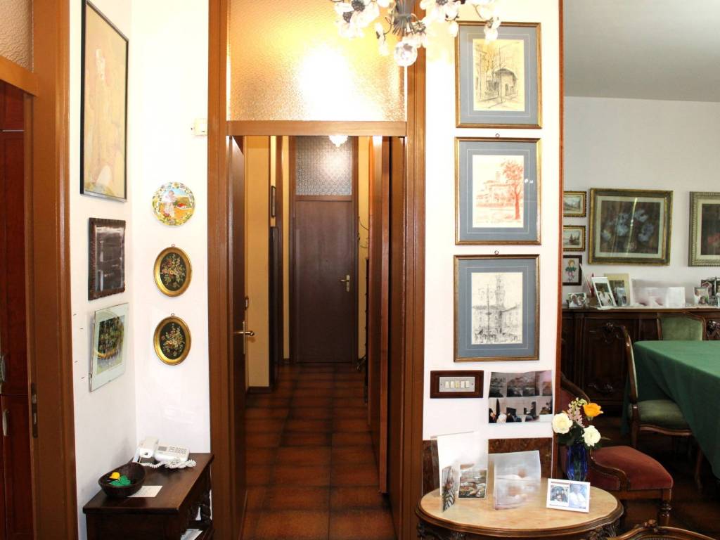 Appartamento a Vercelli in Piazza Irigoyen, 2 - Foto 2