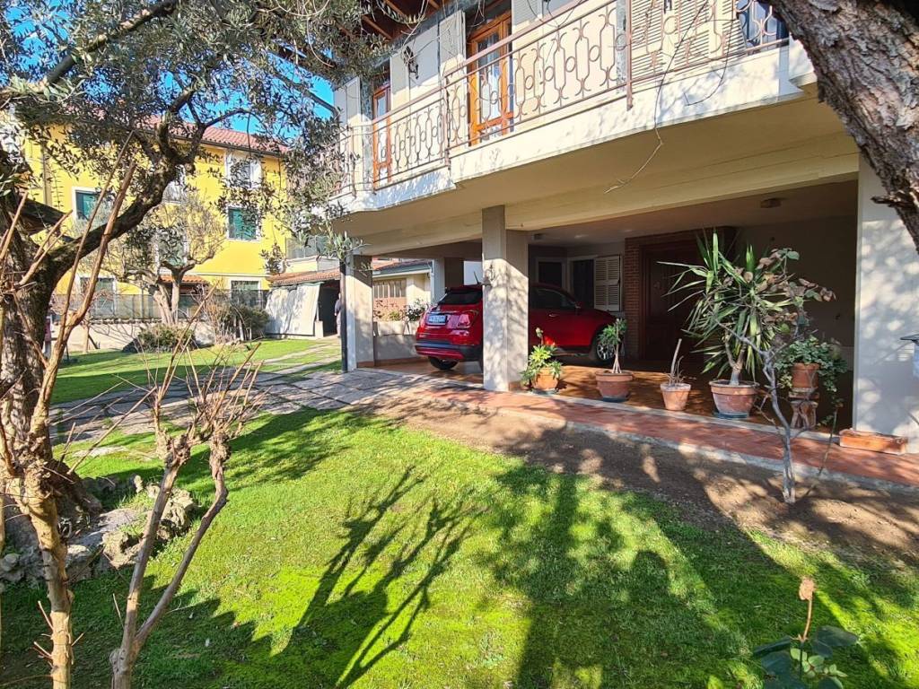 Villa a Capriano del colle in Via Garibaldi , 20 - Foto 2