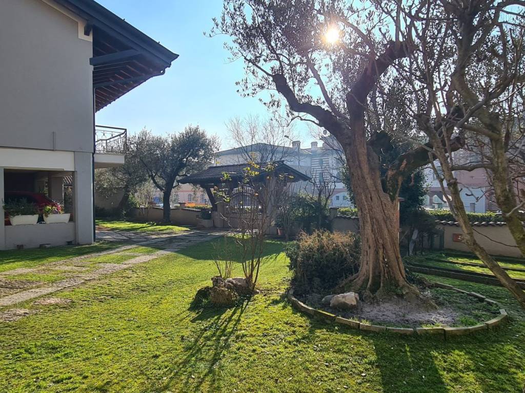 Villa a Capriano del colle in Via Garibaldi , 20 - Foto 4