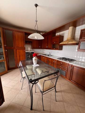 Appartamento a Jesi in Via Cesare Anconetani - Foto 2