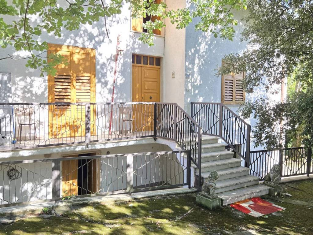 Casa indipendente a Chiusano di san domenico in Contrada Pietrarola - Foto 2