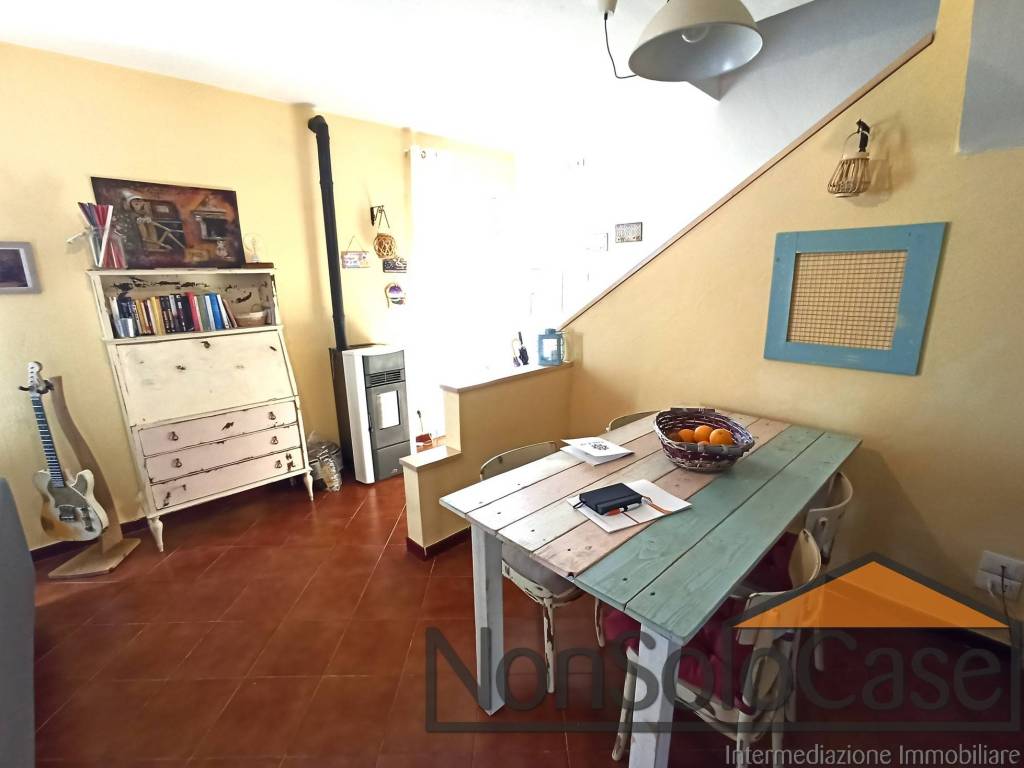 Casa indipendente a Vaiano in Piazza del Comune - Foto 3