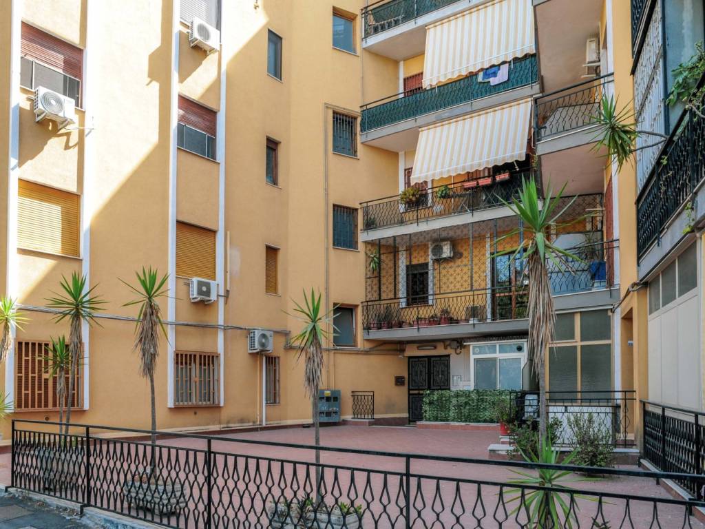 Appartamento a Gravina di catania in Via Fratelli Bandiera, 80 - Foto 4
