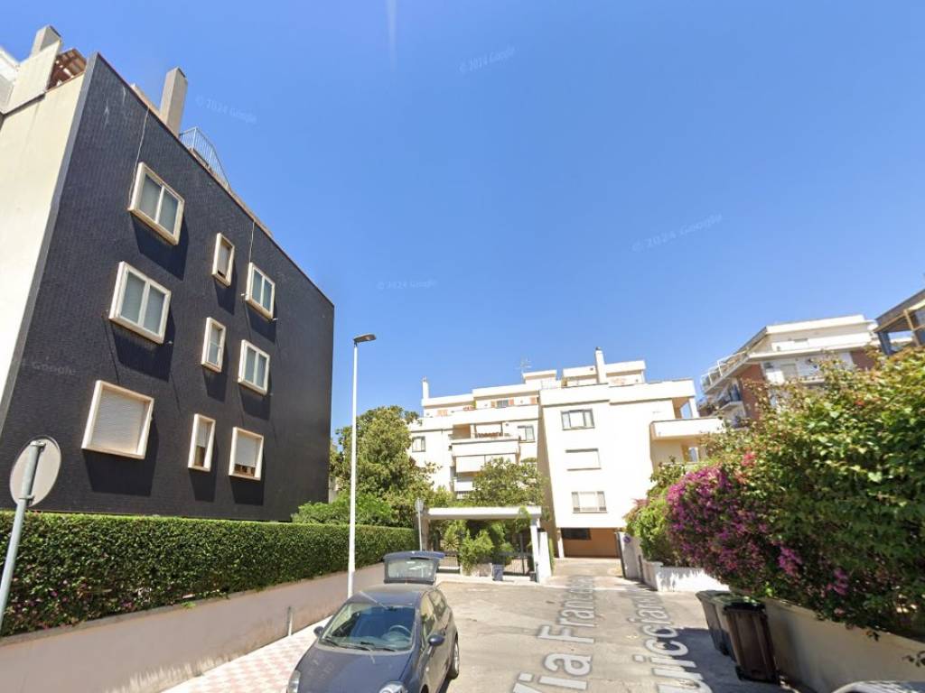 Appartamento a Cagliari in Via Francesco Guicciardini, 10 - Foto 5