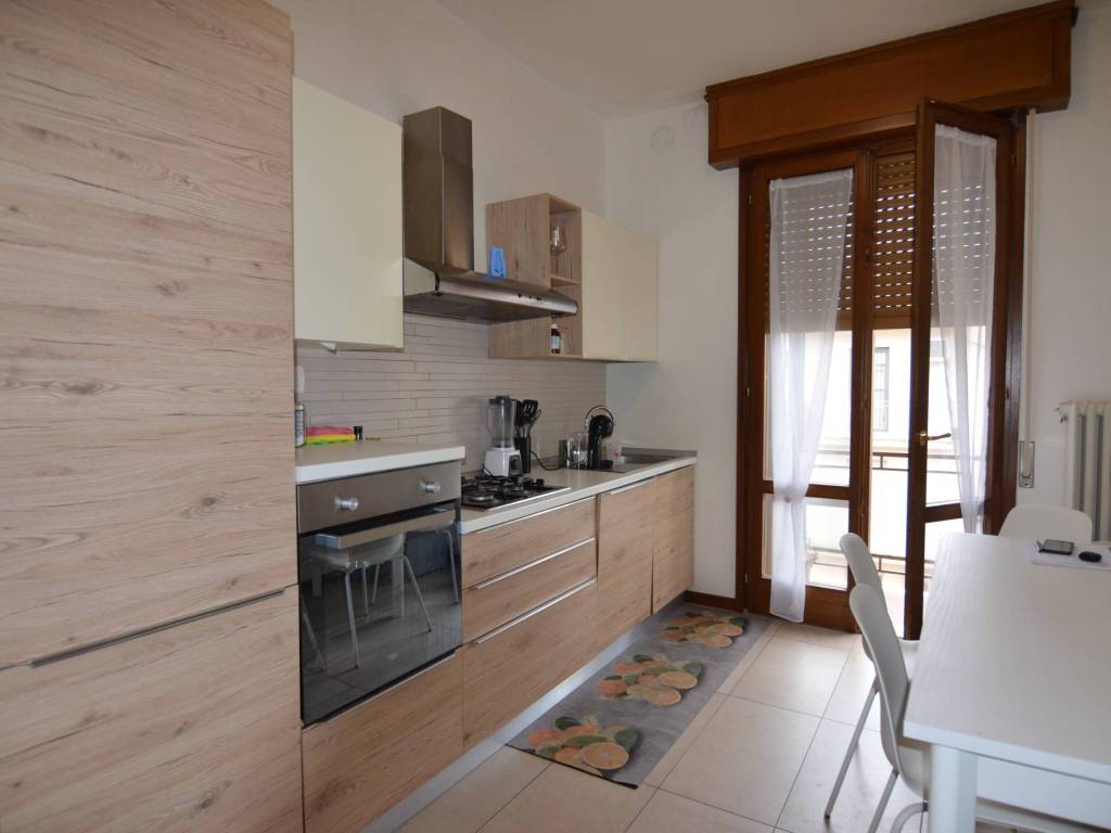 Appartamento a Modena in Via Alfonso Piazza - Foto 2