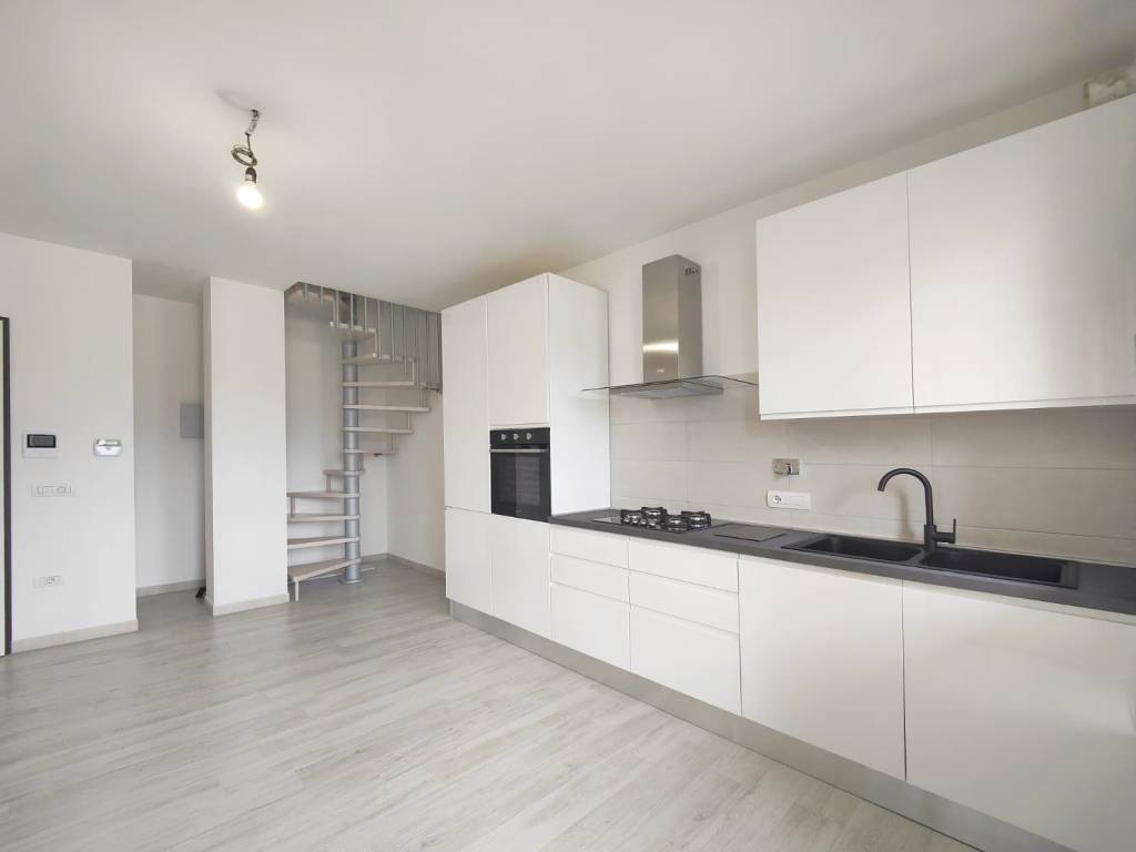 Appartamento a Campi bisenzio in Via Tabernacolo - Foto 3