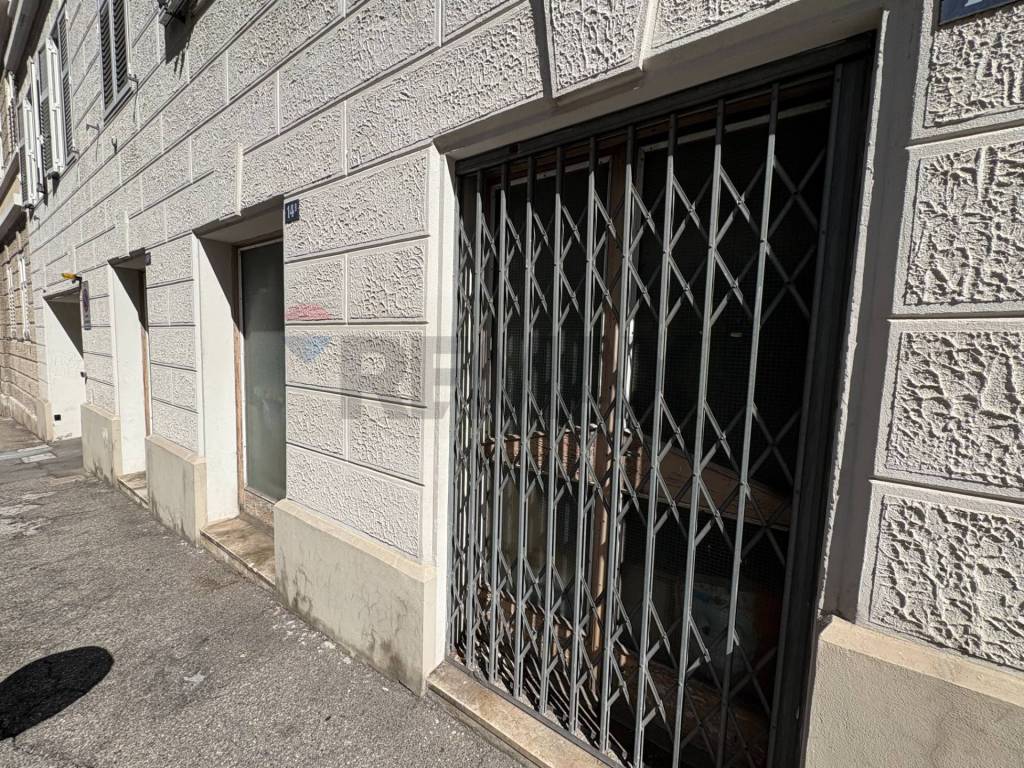 Box / garage a Trieste in via Vecellio, 14 - Foto 3