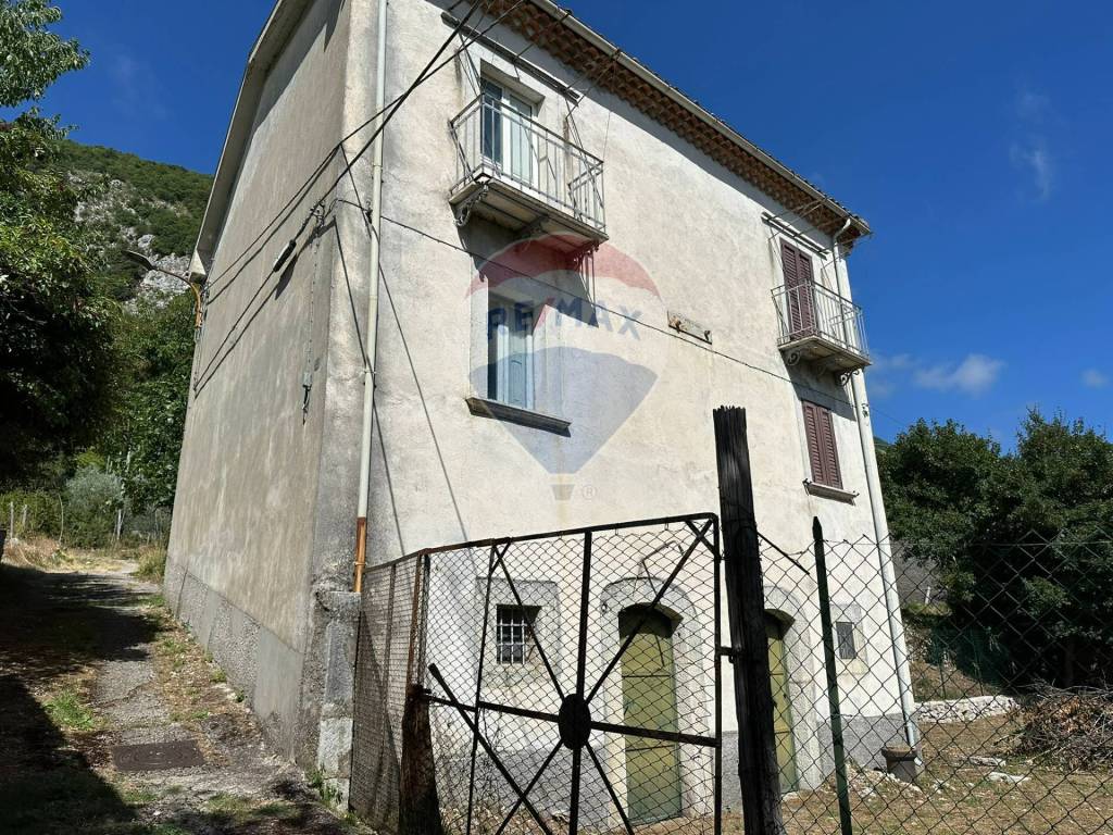 Casa indipendente a Pizzone in Via Nazionale, 103 - Foto 4