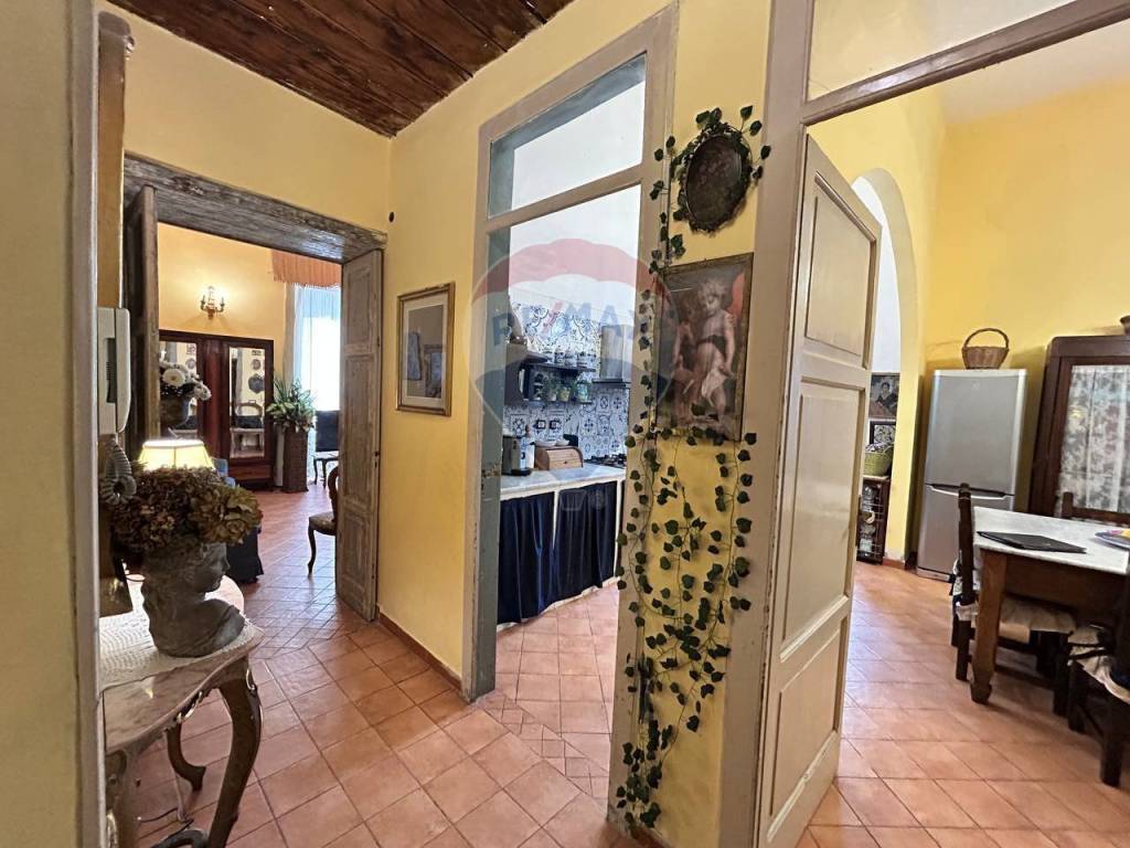 Appartamento a Salerno in Romualdo II Guarna, 32 - Foto 2