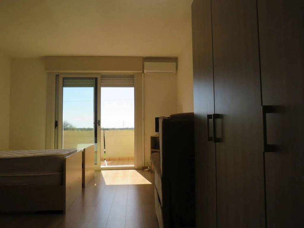 Appartamento a Latisana in Viale Aprilia Marittima, 192 E - Foto 2