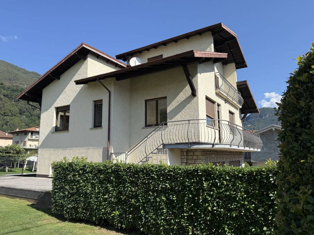 Villa a Dongo in Via Aldo Rumi, 12 - Foto 4