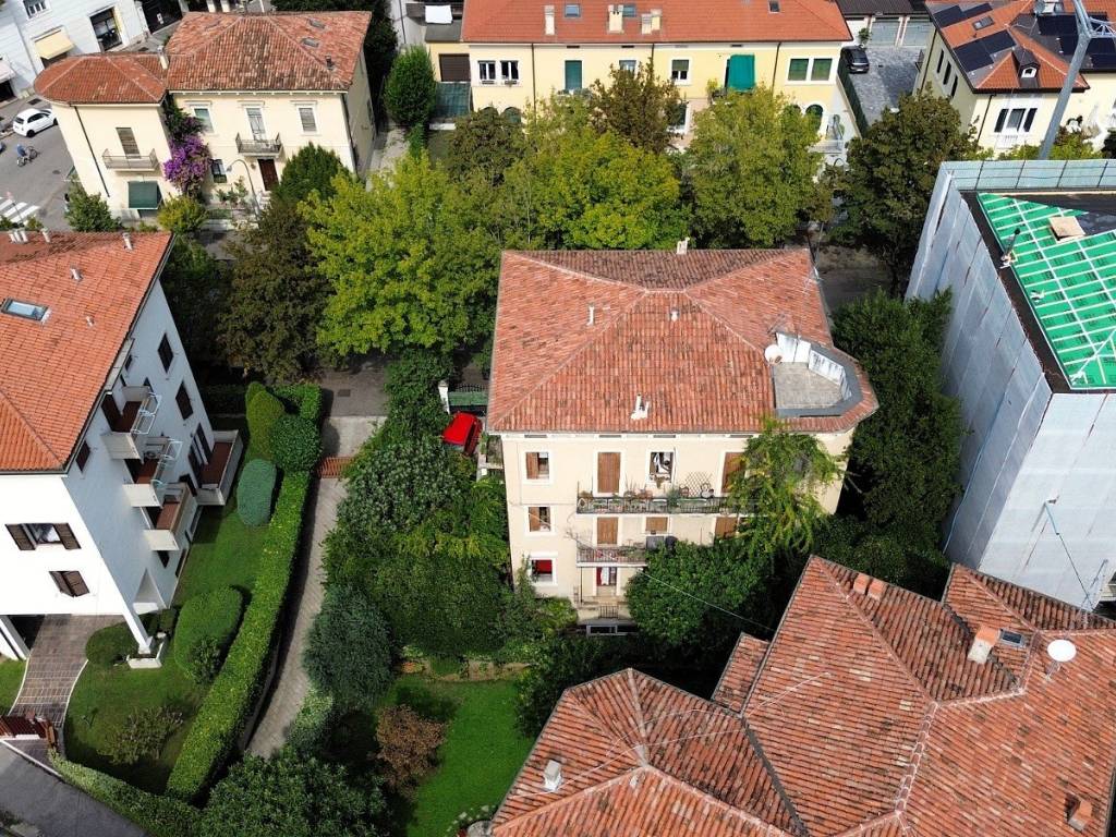 Appartamento a Verona in Via del Risorgimento, 19 - Foto 3