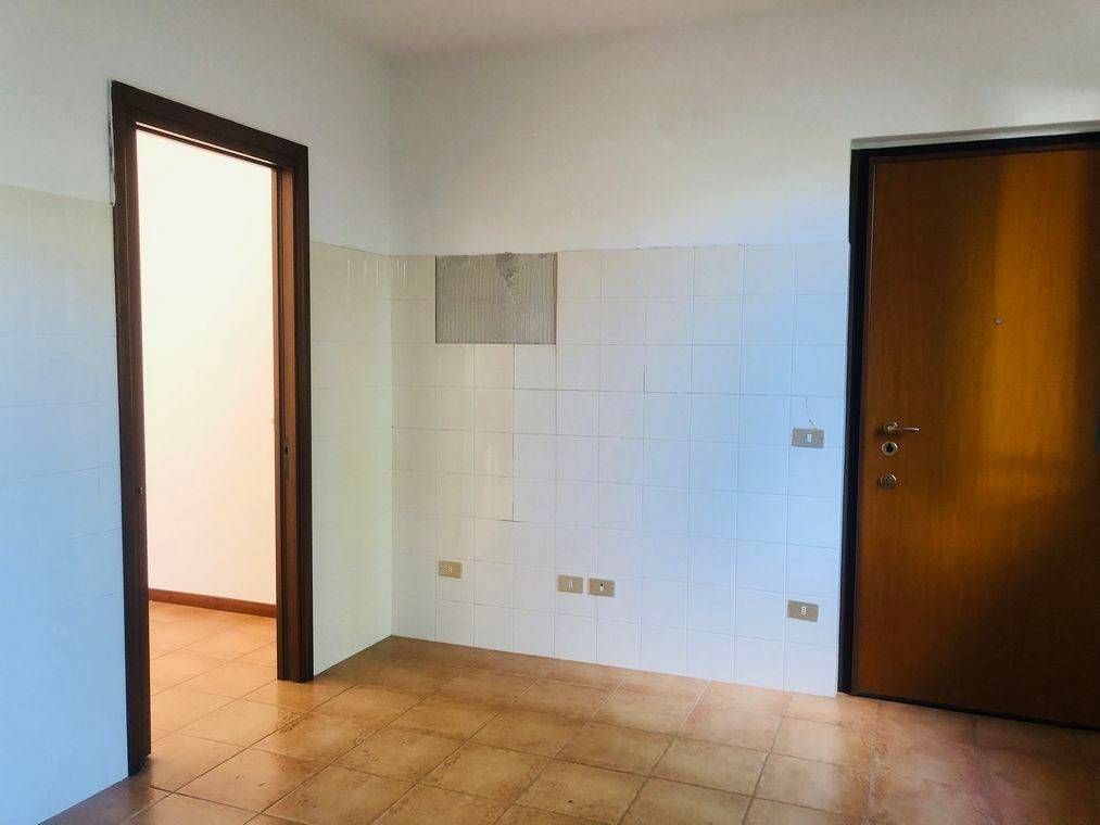 Appartamento a Casatenovo in Via Giorgio Carminati de' Brambilla - Foto 4