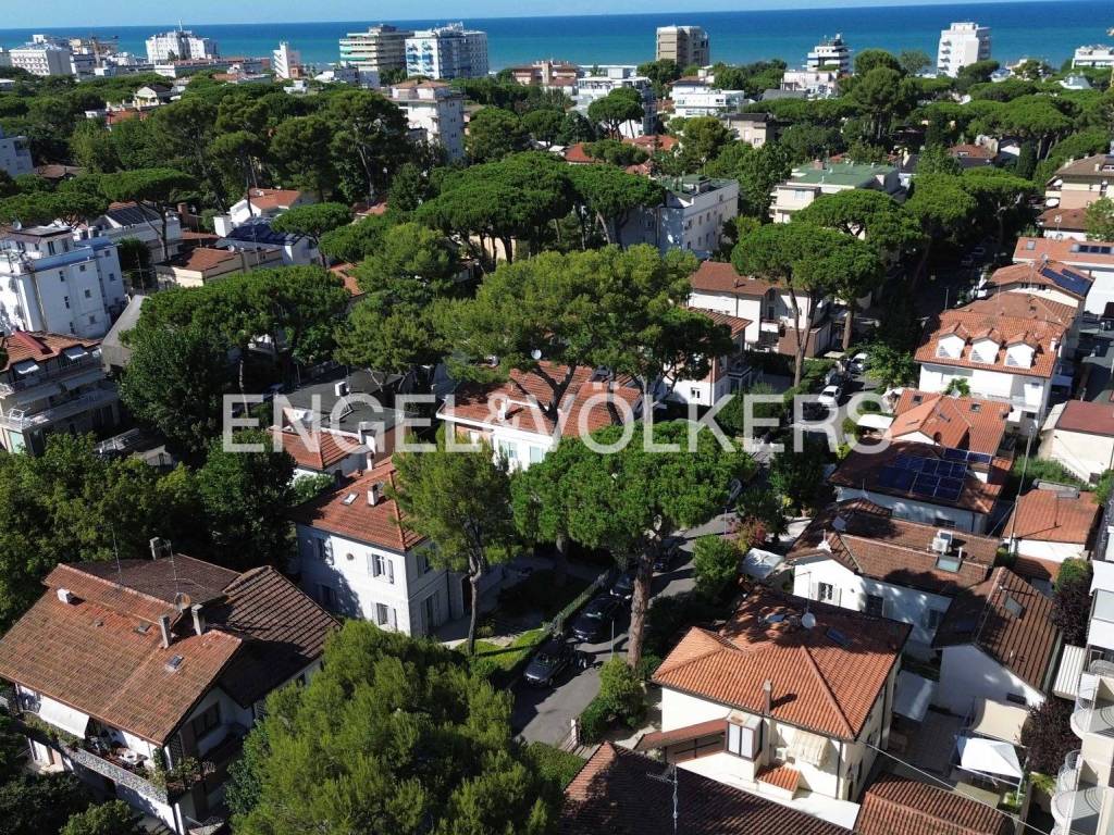 Villa a Riccione in Viale Francesco Baracca, 37 - Foto 3