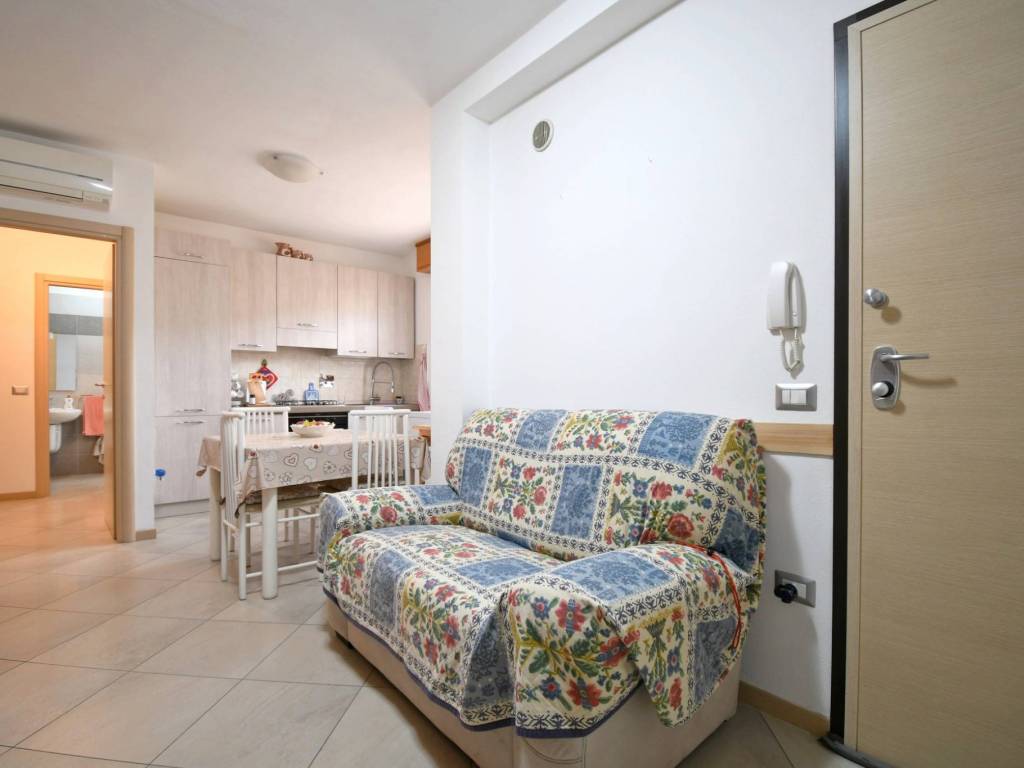 Appartamento a Quartucciu in Via Nazionale - Foto 3