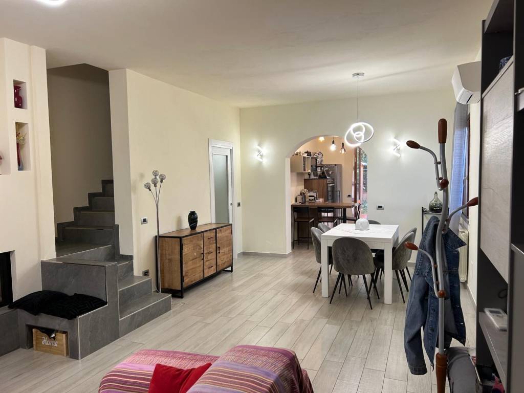 Villa a Serravalle pistoiese in Via Castelnuovo - Foto 4