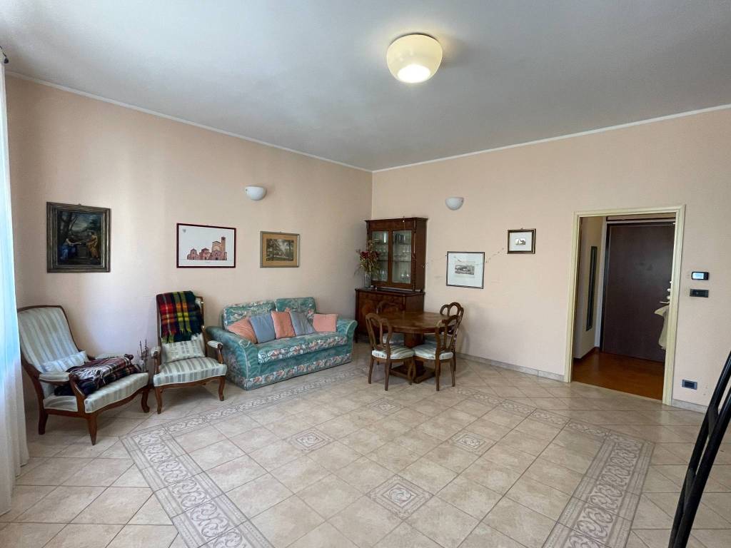 Appartamento a Ferrara in Via Borgo dei Leoni - Foto 5