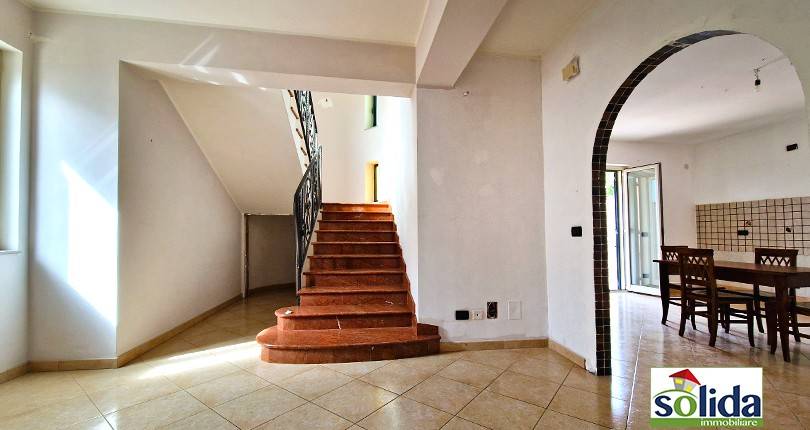 Villa a Barcellona pozzo di gotto in Via Catili - Foto 3