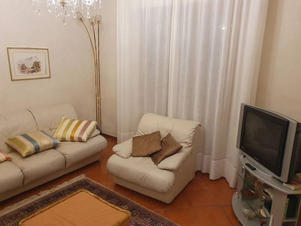 Villa a Montale in Via Rosa Luxemburg - Foto 4