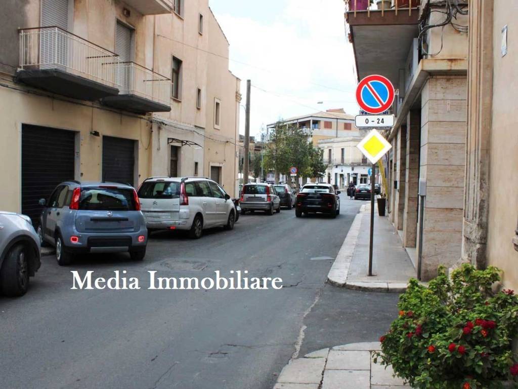 Immobile a Avola in Via Alessandro Manzoni - Foto 3
