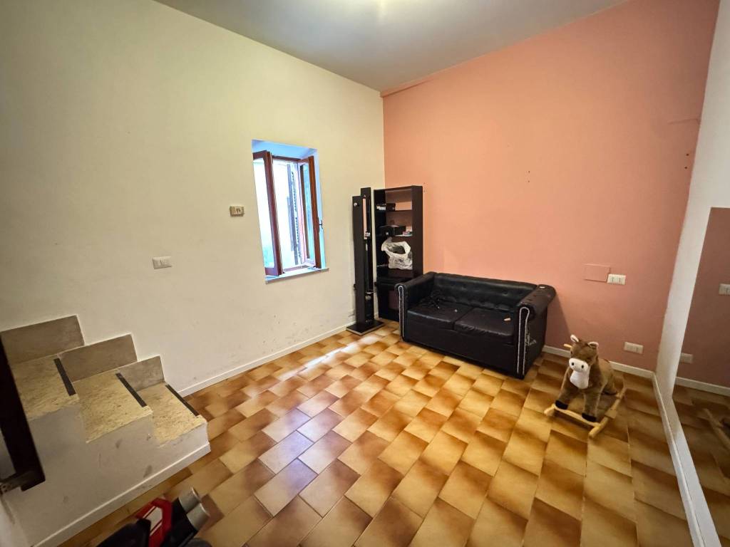 Appartamento a Gallicano nel lazio in Vicolo dei Santi - Foto 4