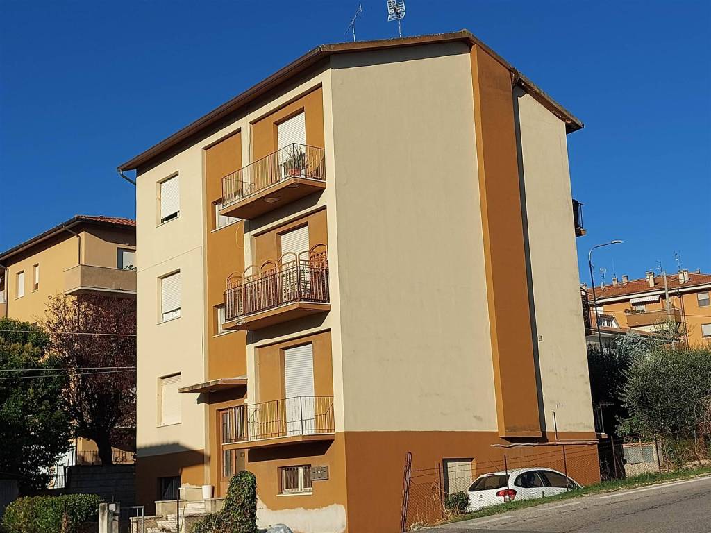 Appartamento a Trecastelli in VIA FOSCOLO , 5 - Foto 3