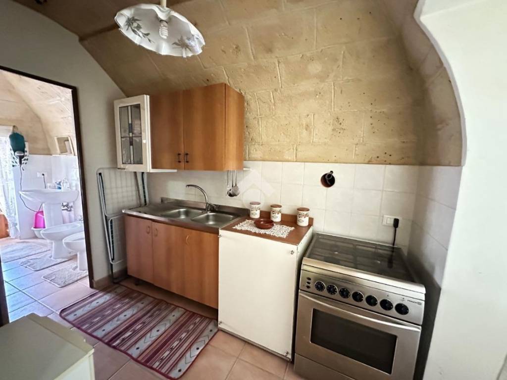 Casa indipendente a Canosa di puglia in Piazza Tarpea, 29 - Foto 4