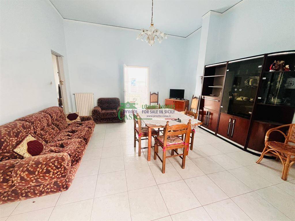 Casa indipendente a Comiso in Via Ricasoli - Foto 5