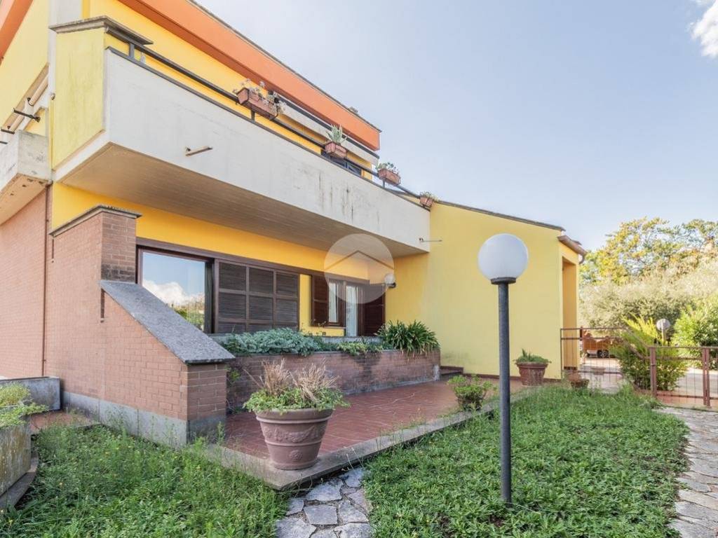 Villa a Civita castellana in Via dei Falisci, 5 - Foto 2
