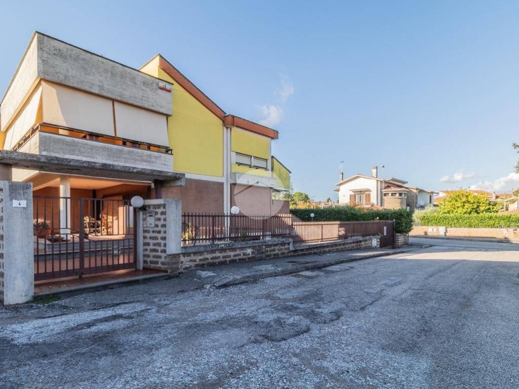 Villa a Civita castellana in Via dei Falisci, 5 - Foto 4