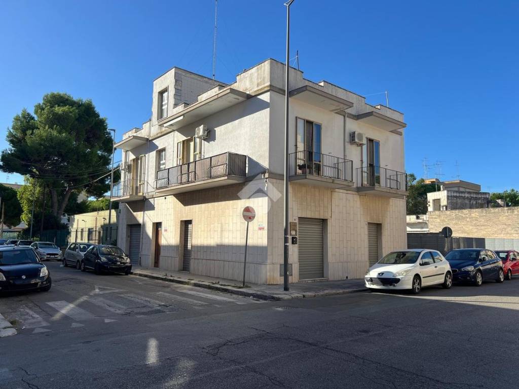 Casa indipendente a Brindisi in Via Daunia, 28 - Foto 3