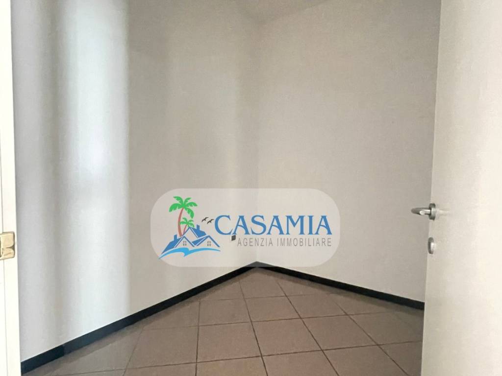 Immobile a San benedetto del tronto in Via Cesare Luciano Gabrielli - Foto 5