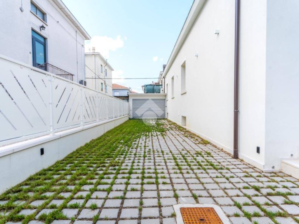 Villa a Rimini in Via Orazio Antinori, 4 - Foto 3