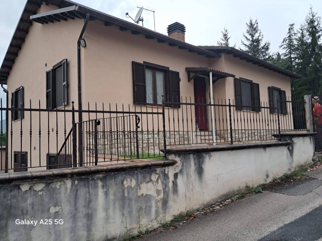 Appartamento a Norcia in Viale Umbria - Foto 2