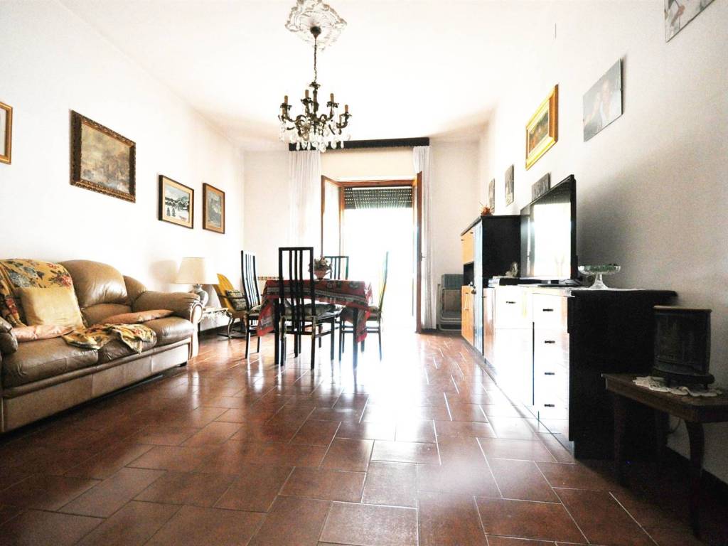 Appartamento a Follo - Foto 3