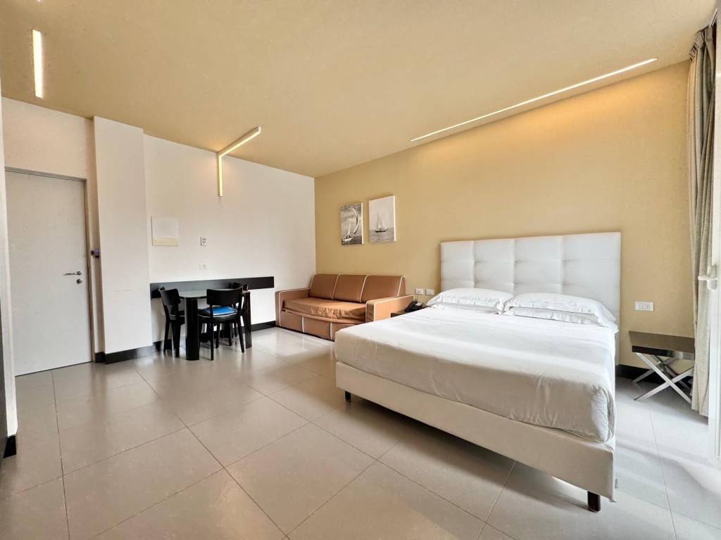 Appartamento a Rimini in Viale Porto Palos, 3 - Foto 2