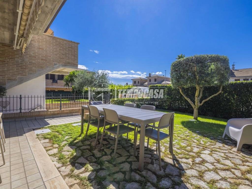 Appartamento a Montecosaro in Via F.lli Cervi 75 - Foto 2