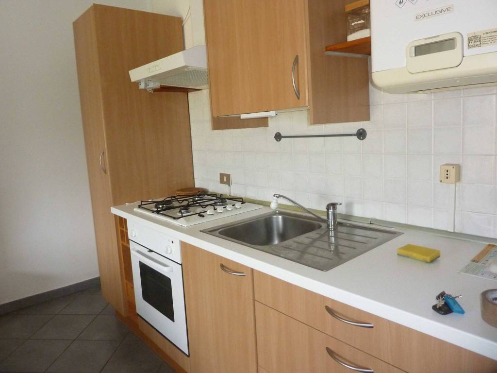 Appartamento a Luino in Via Filippo Turati - Foto 3